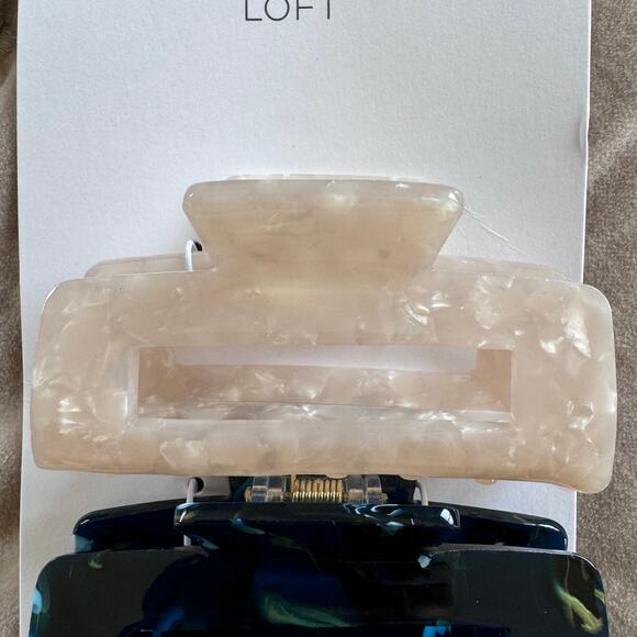 LOFT Claw Hair Clips Set of 2 Large 3.25" NEW Gift for Her 2 Pack - Picture 3 of 6